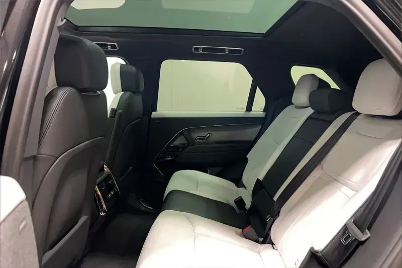 Used Land Rover Range Rover Sport SE Dynamic 296 HP (217 kW) 2024 Black SUV