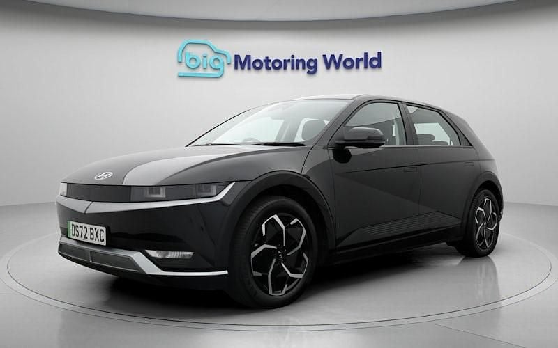 Used Hyundai Ioniq SE 125 kW (170 HP) 2023 Hatchback