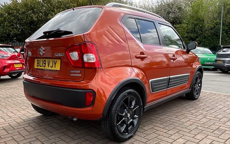 Usado Suzuki Ignis SZ5 90 HP (66 kW) 2020 SUV