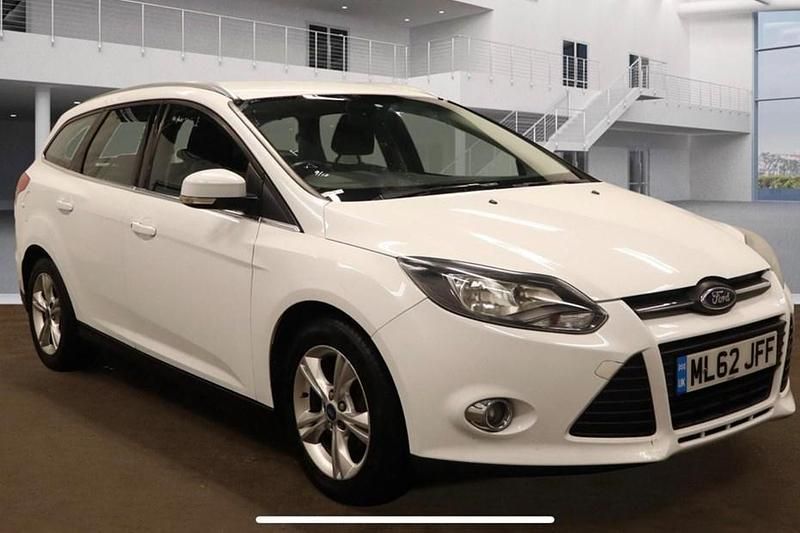 White Used 2012 Ford Focus Zetec Estate | £4,500 (Fair price) - Image 1/1