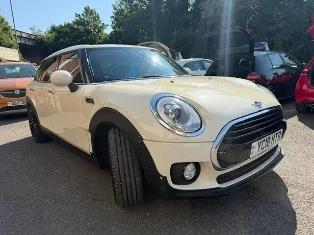 Used Mini Cooper Clubman 2018 White Estate