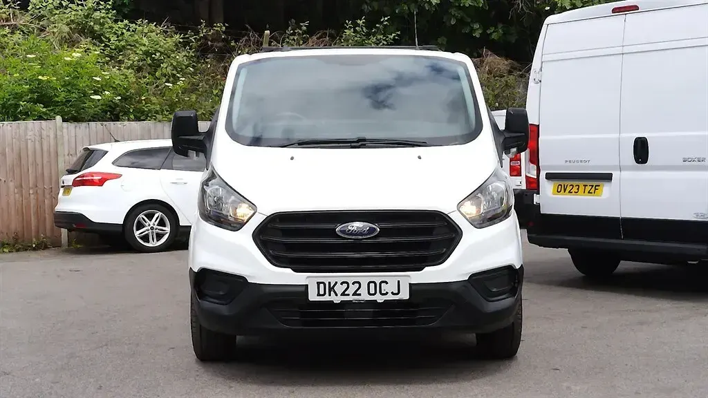 Used Ford Transit Custom 130 HP (95 kW) 2022 White Van