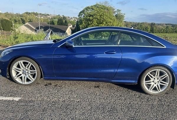 Used Mercedes E220 AMG line 177 HP (130 kW) 2016 Blue Coupe