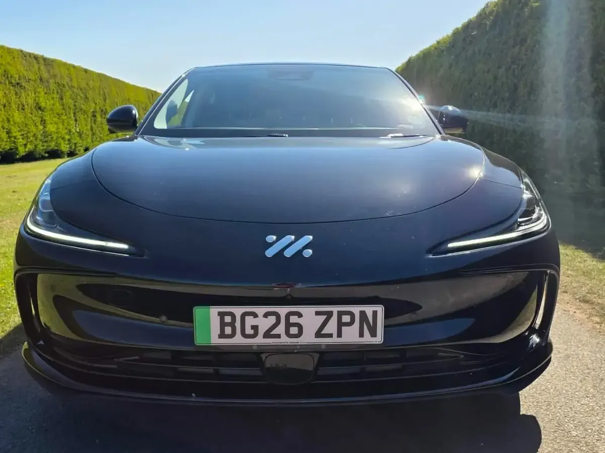 Ny MG IM5 Performance 553 kW (752 HK) 2026 Svart Halvkombi