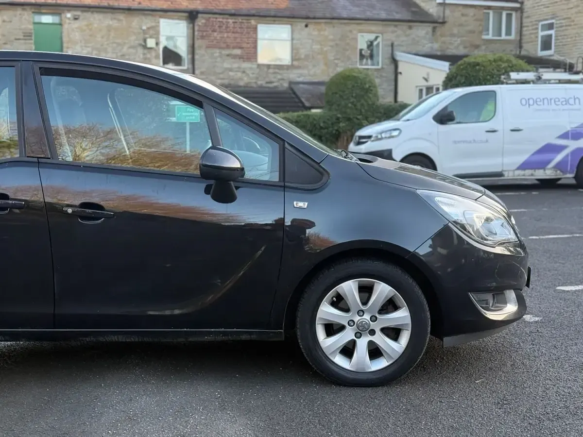 Used Vauxhall Meriva 2017 Black MPV