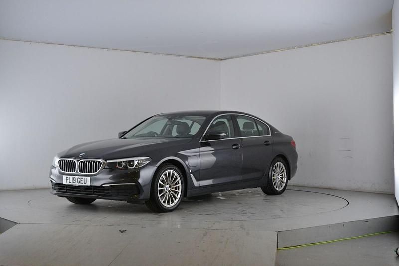 Grey Used 2019 BMW 530e Comfort Edition Sedan | £13,401 (Super price) - Image 1/2