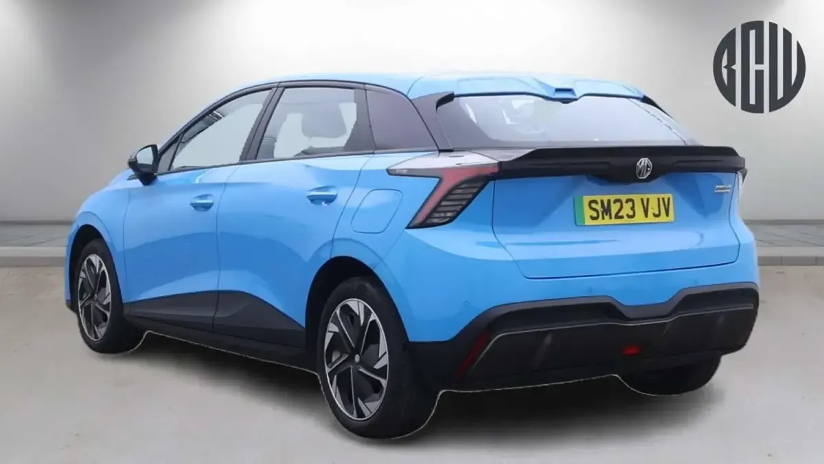 Used MG MG4 EV SE 319 kW (435 HP) 2023 Blue Hatchback