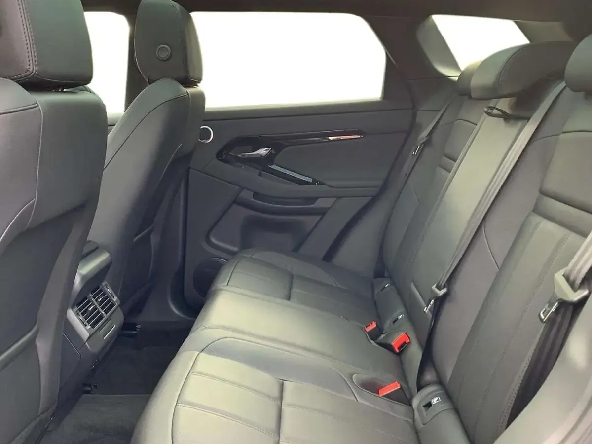 Used Land Rover Range Rover evoque SE Dynamic 2025 Black SUV