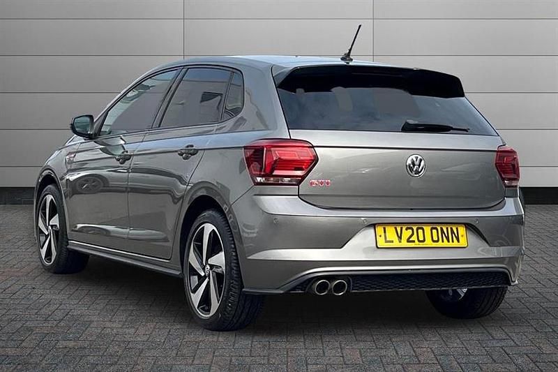 Usado VW Polo GTI 200 HP (147 kW) 2020 Verde Citadino