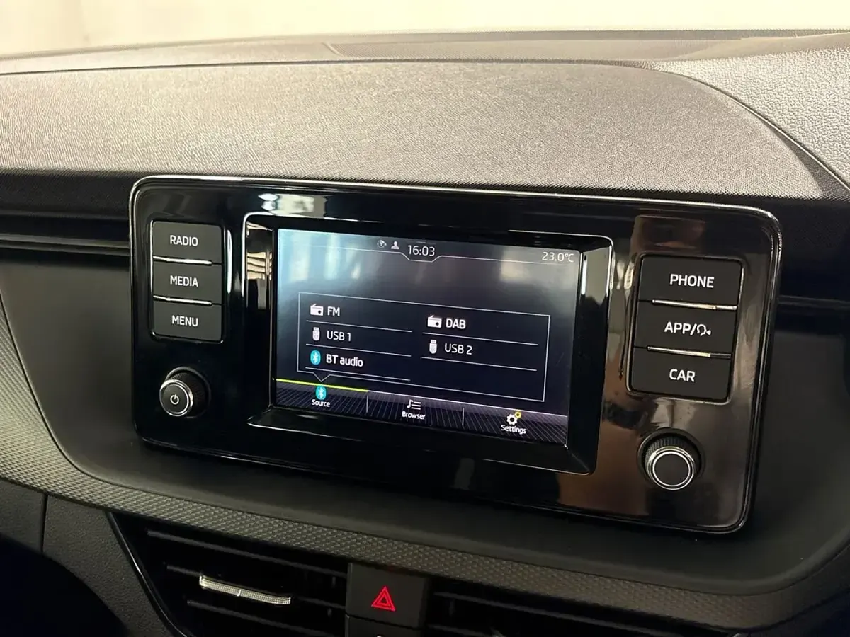 Used Skoda Kamiq 2022 White SUV
