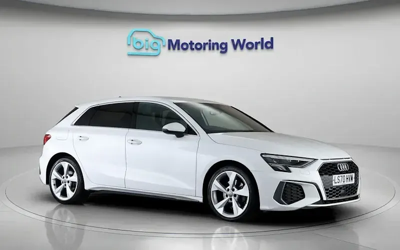 Usado Audi A3 Sportback S-Line 150 HP (110 kW) 2024 Citadino