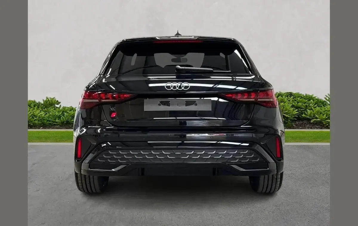 New Audi A3 e-tron S-Line 200 HP (147 kW) 2025 Other Hatchback