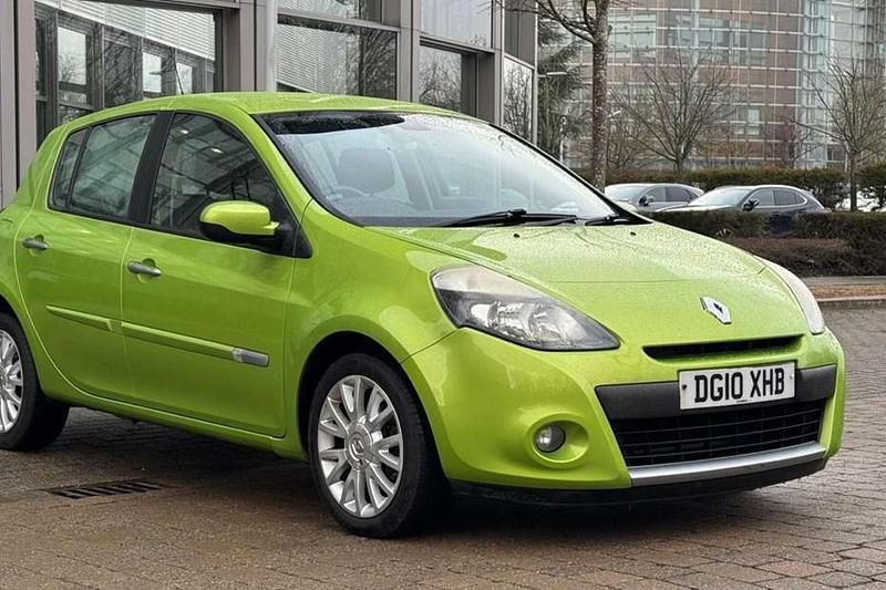 Used Renault Clio II Dynamique 2010 Green Hatchback