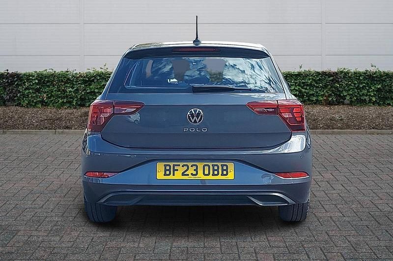 Used VW Polo Life 95 HP (69 kW) 2023 Grey Hatchback