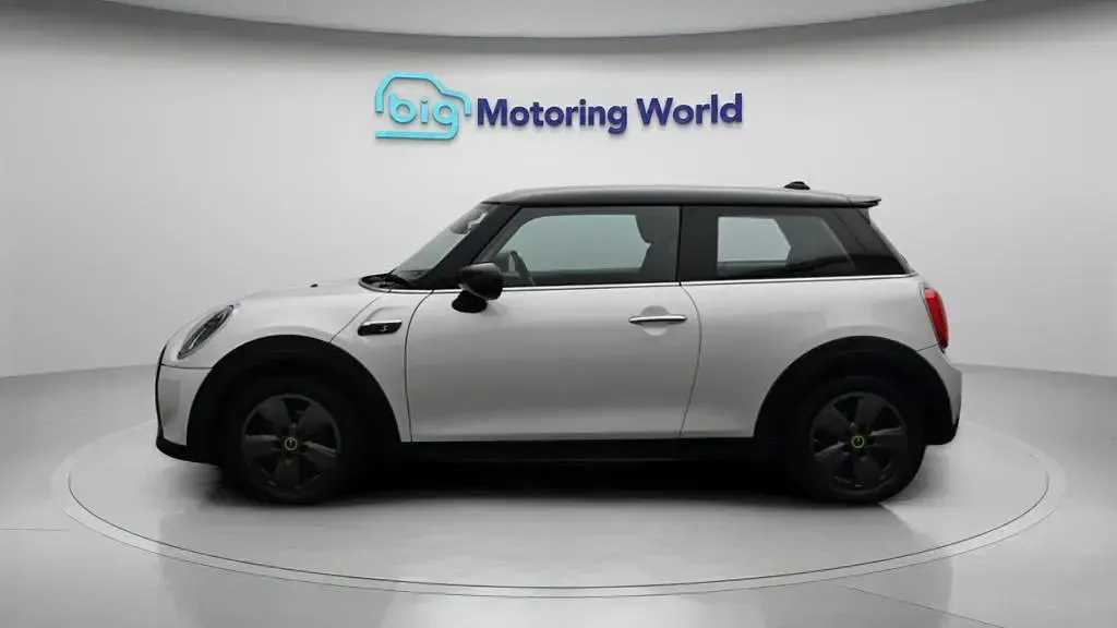 Used Mini Cooper SE Hatch 135 kW (184 HP) 2023 Hatchback