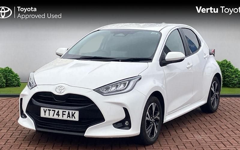 Used Toyota Yaris Hybrid Design 116 HP (85 kW) 2026 Hatchback