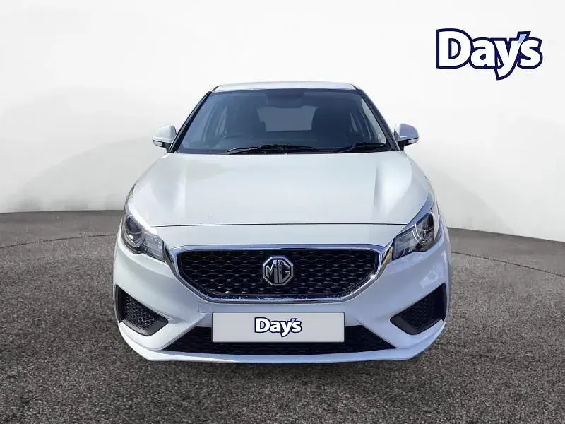 Usado MG MG3 Excite 106 HP (77 kW) 2019 Branco Citadino