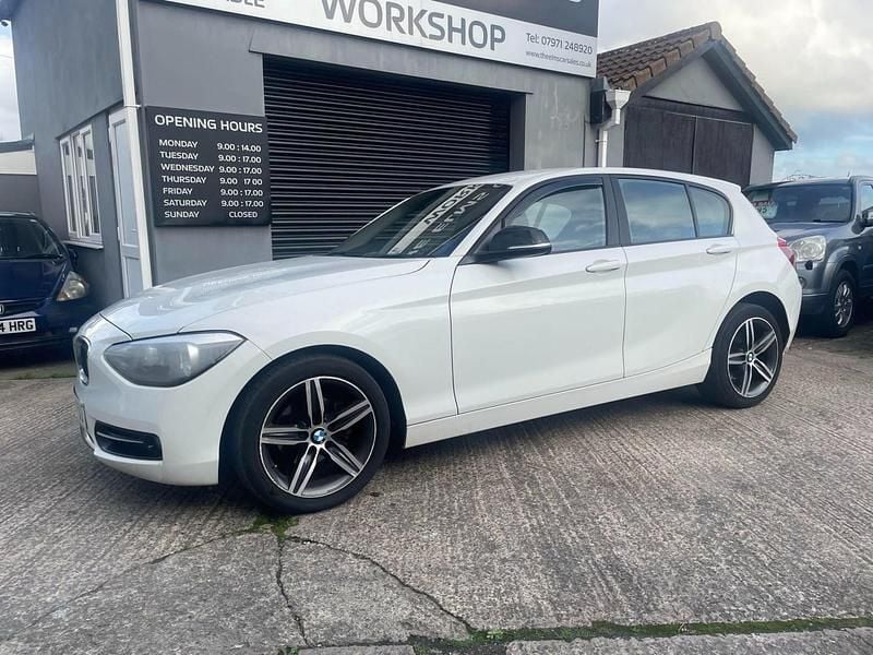 White Used 2014 BMW 116 Sport Line Hatchback | £3,895 (Fair price) - Image 1/1