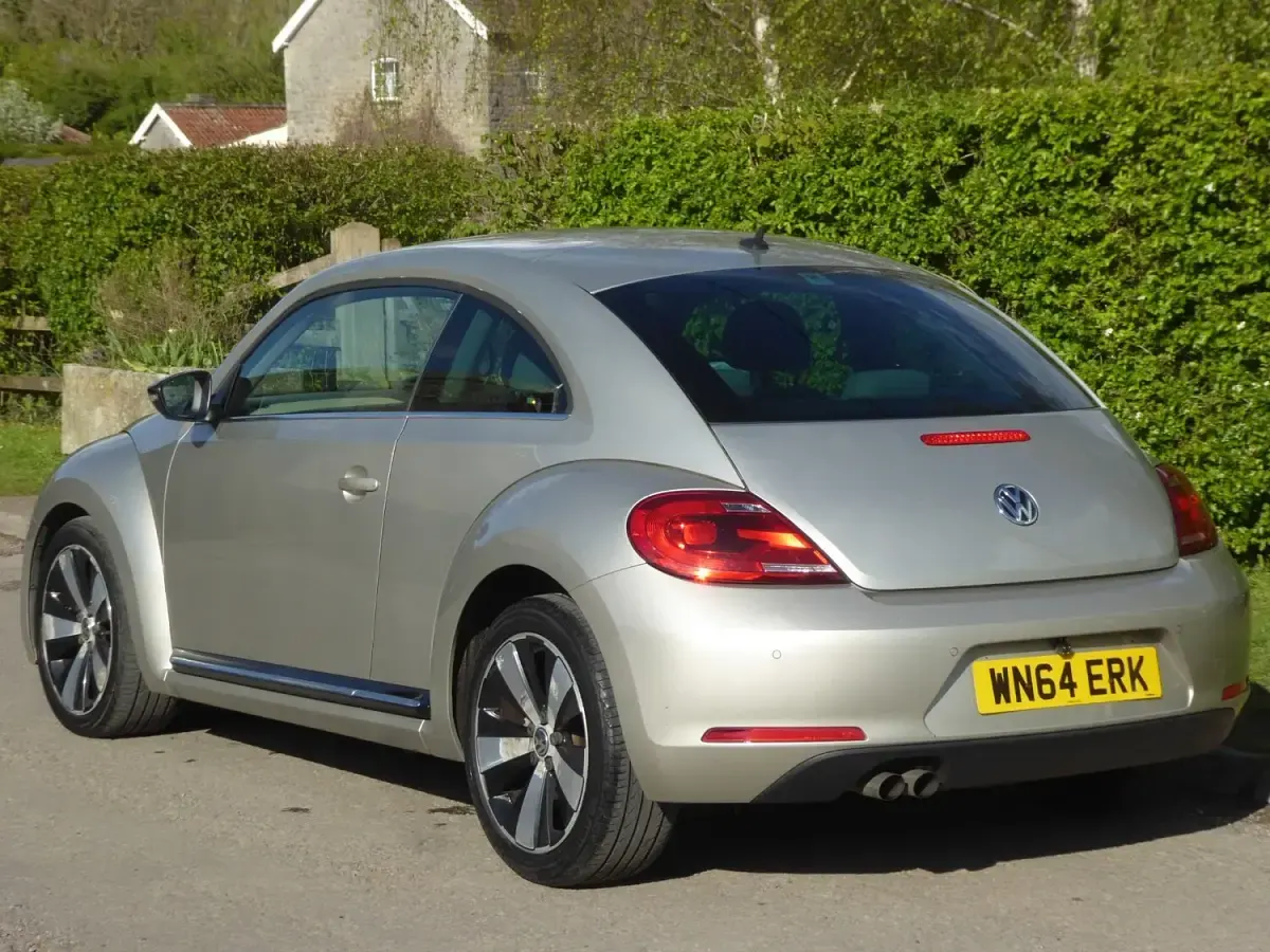Used VW Beetle Sportline 140 HP (102 kW) 2014 Silver Hatchback