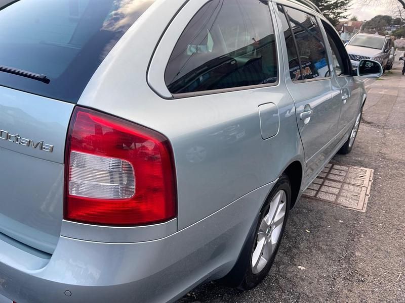 Usado Skoda Octavia SE 2013 Verde Familiar