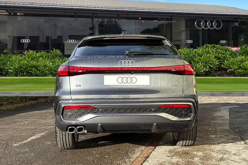 New Audi Q5 Sportback S-Line 2025 Grey SUV