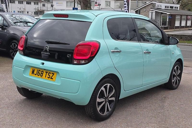 Used Citroën C1 Flair 71 HP (52 kW) 2018 Green Hatchback