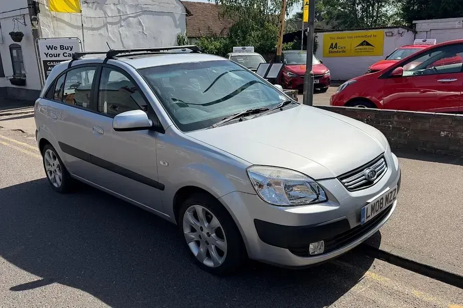 Used Kia Rio Sport 109 HP (80 kW) 2008 Silver Hatchback