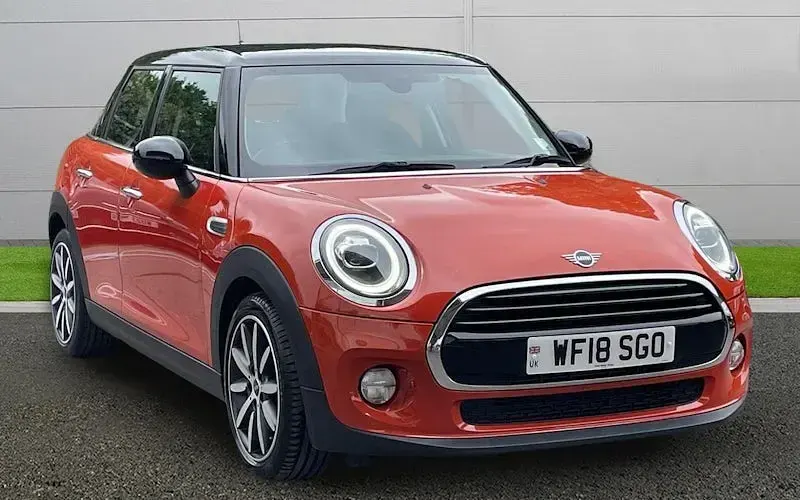 Used Mini Cooper Hatch 136 HP (100 kW) 2018 Hatchback