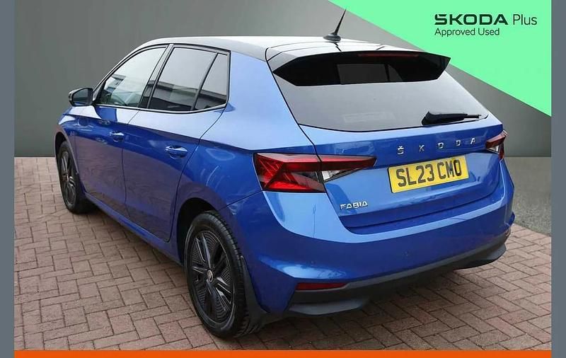 Used Skoda Fabia Colour Edition 94 HP (69 kW) 2023 Blue Hatchback