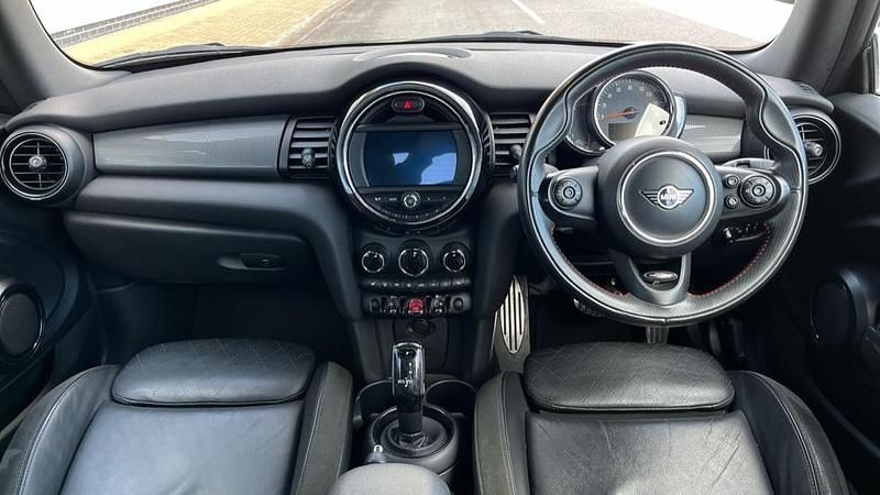 Used Mini Cooper Sport 136 HP (100 kW) 2019 White Hatchback
