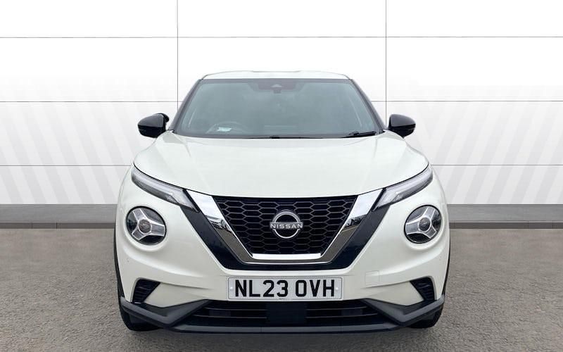 Used Nissan Juke N-Connecta 114 HP (83 kW) 2023 White SUV