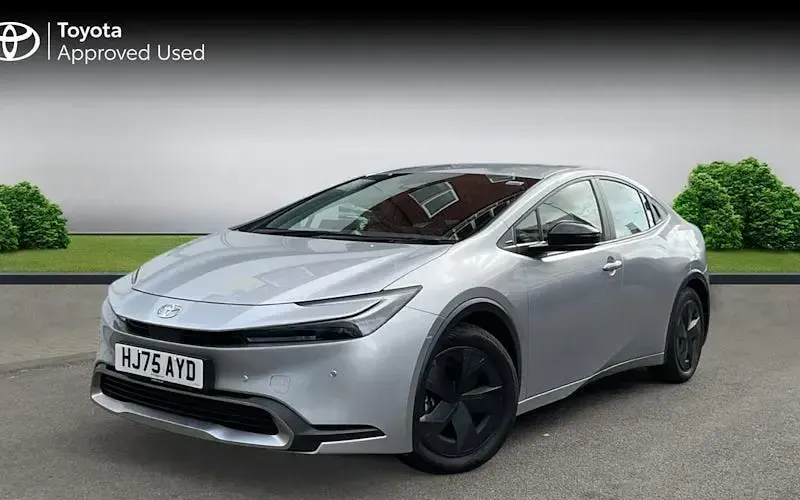 Used Toyota Prius Design 223 HP (164 kW) 2025 Silver Hatchback
