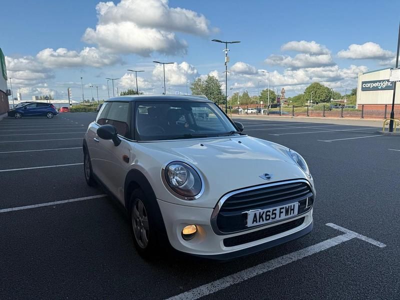 White Used 2015 Mini Cooper Hatch Hatchback | £4,500 (Super price) - Image 1/4