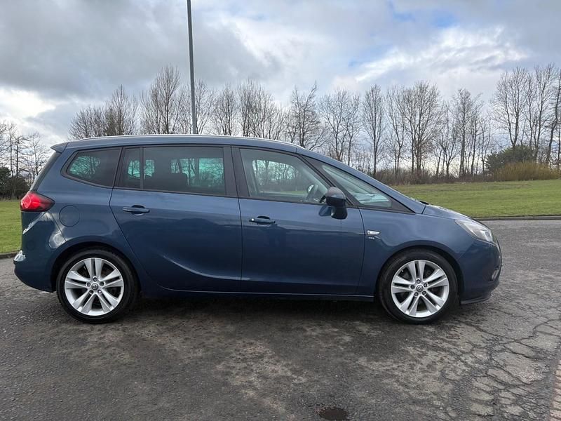 Used Vauxhall Zafira SRi 2016 Blue MPV