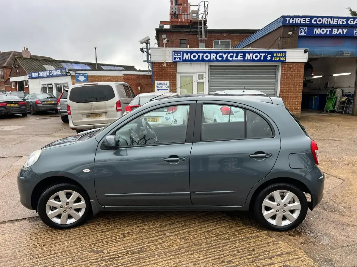 Used Nissan Micra Acenta 80 HP (58 kW) 2012 Grey Hatchback