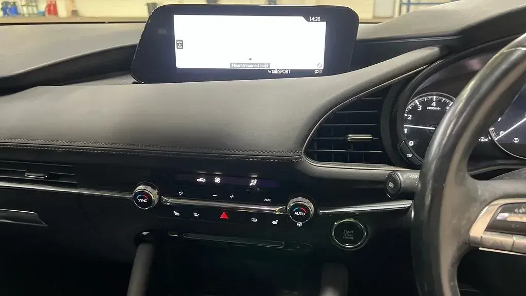 Used Mazda 3 Inclusive 180 HP (132 kW) 2020 Red Sedan