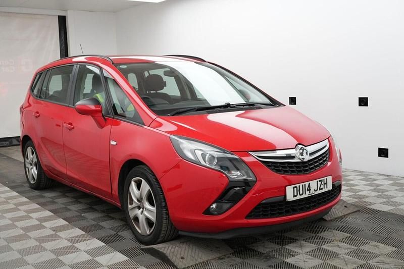 Red Used 2014 Vauxhall Zafira MPV | £2,900 (Good price) - Image 1/4