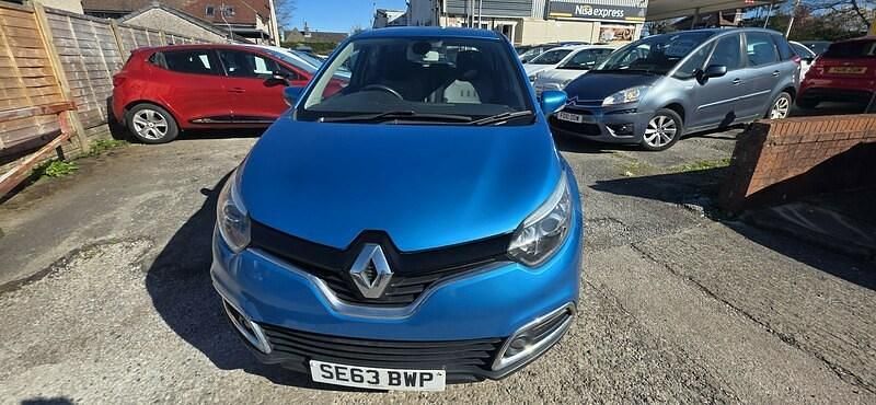 Used Renault Captur Dynamique 90 HP (66 kW) 2014 Blue SUV