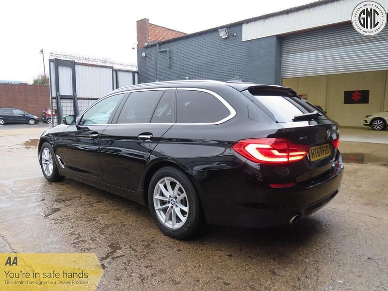 Used BMW 520 190 HP (139 kW) 2018 Black Estate