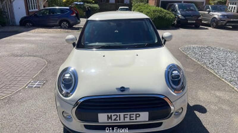 Used Mini ONE Pepper 102 HP (75 kW) 2018 White Hatchback