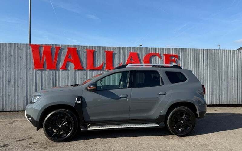 Grey Used 2022 Dacia Duster Extreme SUV | £13,995 (Fair price) - Image 1/4