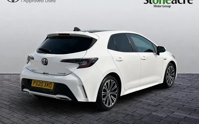 Used Toyota Corolla Design 184 HP (135 kW) 2022 Hatchback