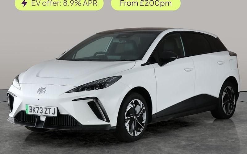 Used 2025 MG MG4 EV Trophy Hatchback | £15,021 (Good price) - Image 1/3