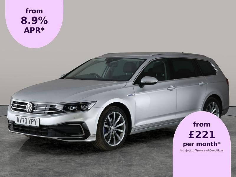 Silver Used 2020 VW Passat Advance Estate | £15,049 (Fair price) - Image 1/2