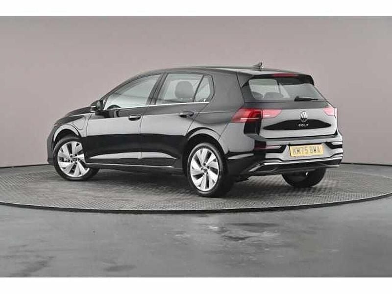 Ny VW Golf VIII 204 HK (150 kW) 2025