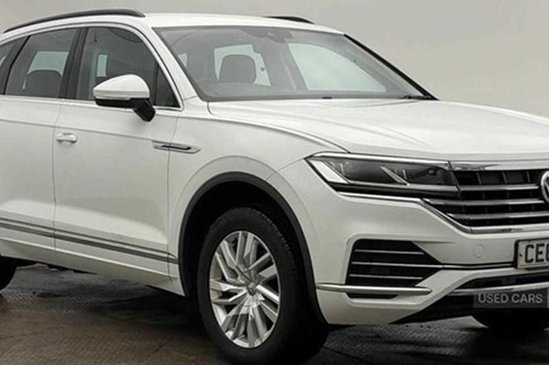 White Used 2019 VW Touareg SEL SUV | £25,900 (Fair price) - Image 1/1