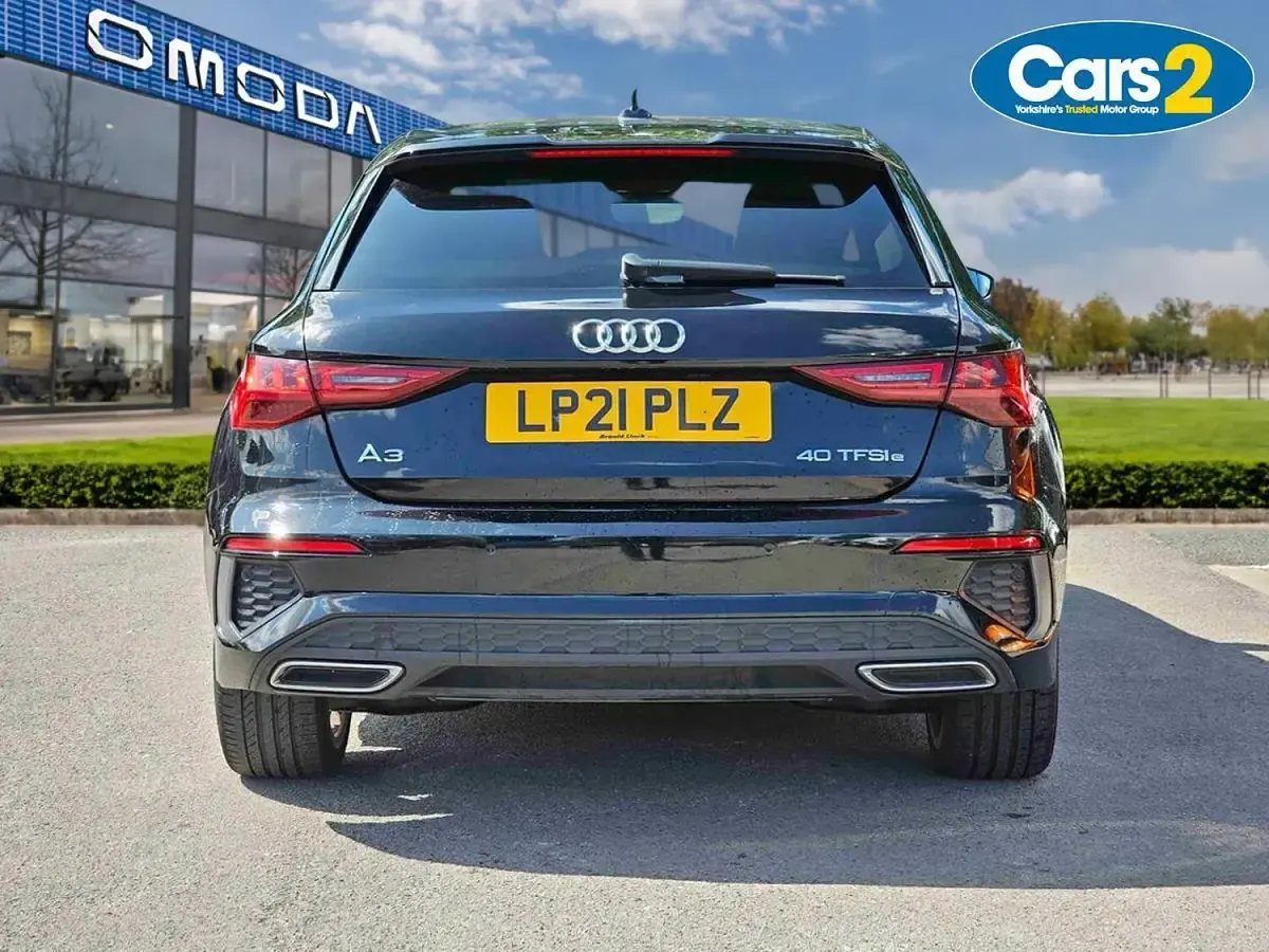 Used Audi A3 e-tron S-Line 200 HP (147 kW) 2021 Black Hatchback