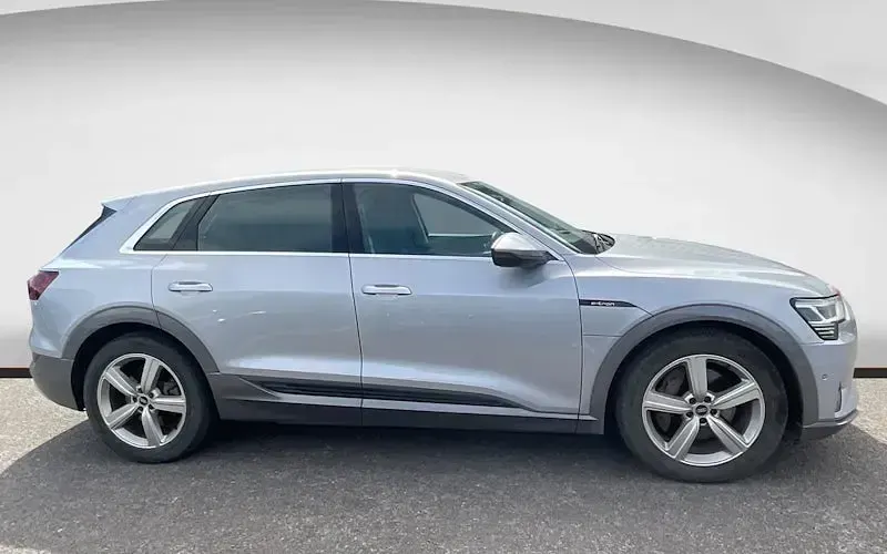 Used Audi e-tron Performance 300 kW (408 HP) 2021 Silver SUV
