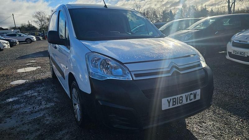 White Used 2018 Citroën Berlingo Van | £5,995 (Fair price) - Image 1/4