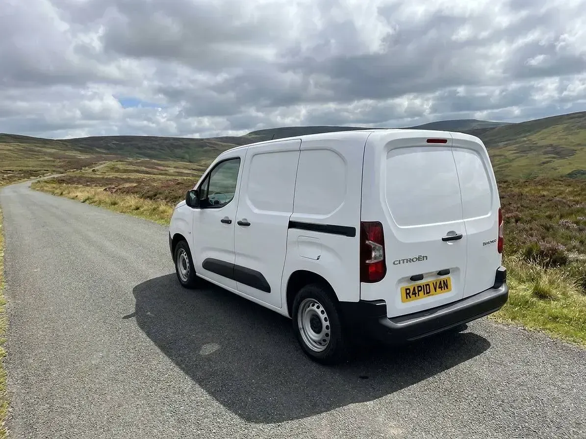 New Citroën Berlingo 130 HP (95 kW) 2026 White MPV